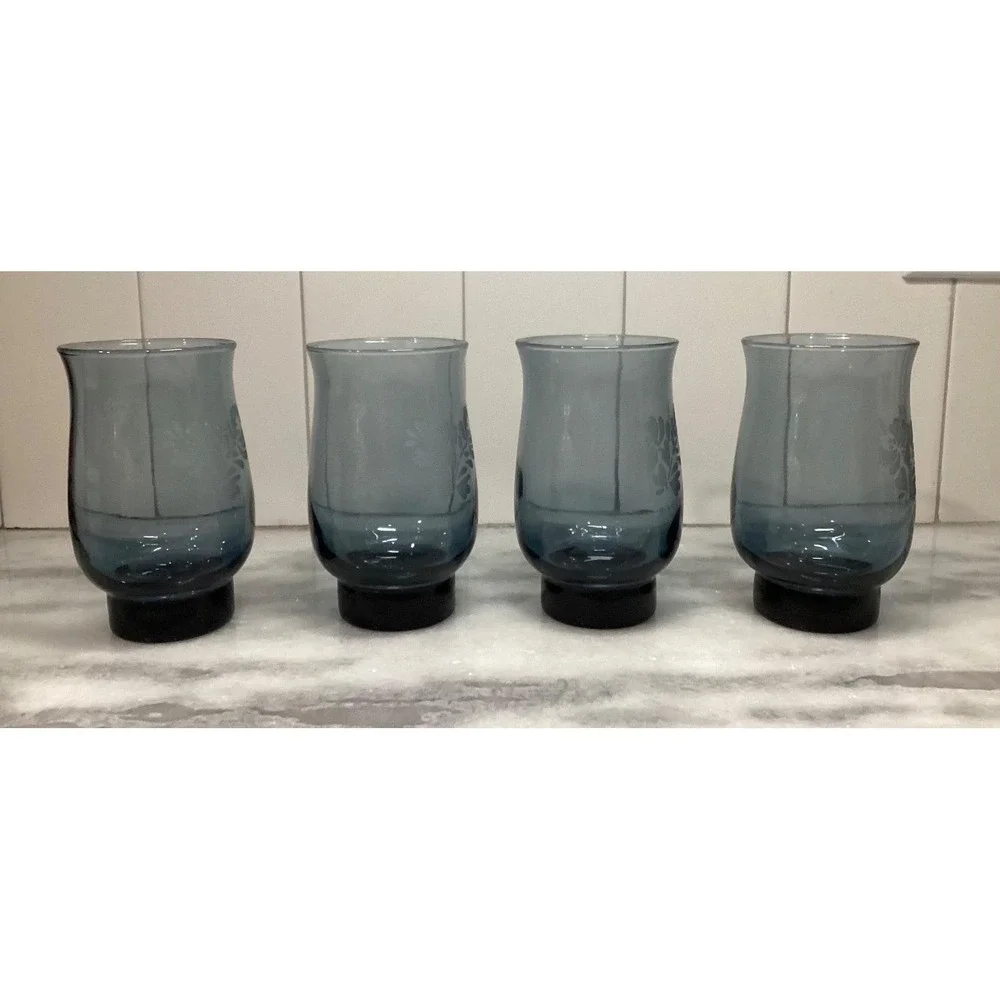 Pfaltzgraff Yorktowne Blue Tumblers, Set of 4, Vintage Etched Floral Design‎